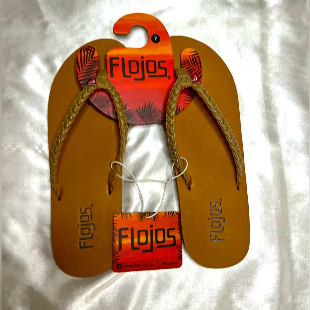 Flojos Women's Harper Flat Sandal, Tan, 7